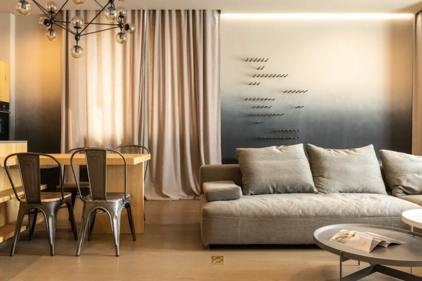 Vorhang-Ideen: Moderne Wohnzimmer-Einrichtung mit Gardinen