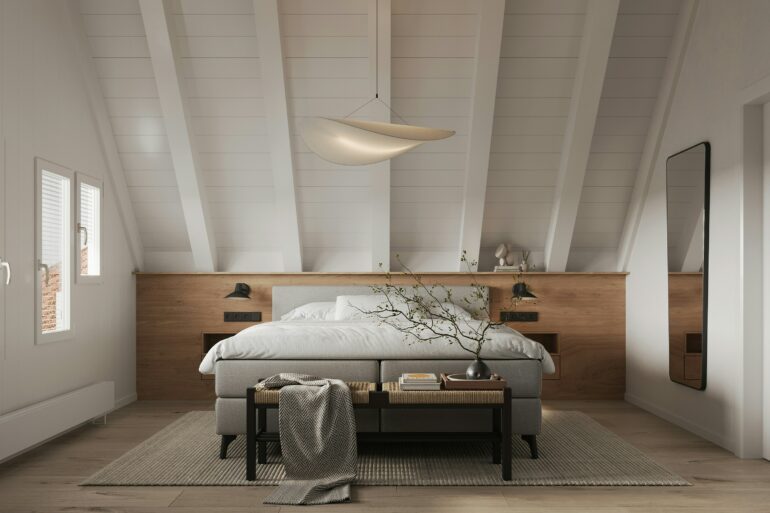 Welches Holz passt zu Grau? Schlafzimmer mit hellem Holz und grauem Bett